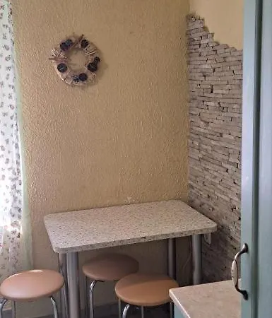 заселення по коду в 2 кімнатну квартиру в центре * أوزهورود