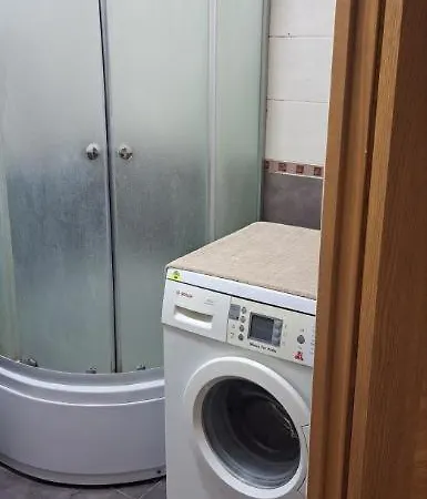 заселення по коду в 2 кімнатну квартиру в центре Apartment