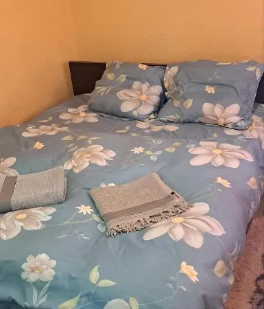 شقة заселення по коду в 2 кімнатну квартиру в центре *