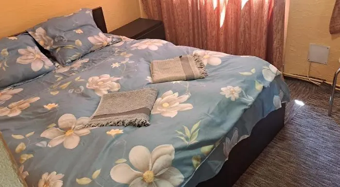 заселення по коду в 2 кімнатну квартиру в центре Oezjhorod