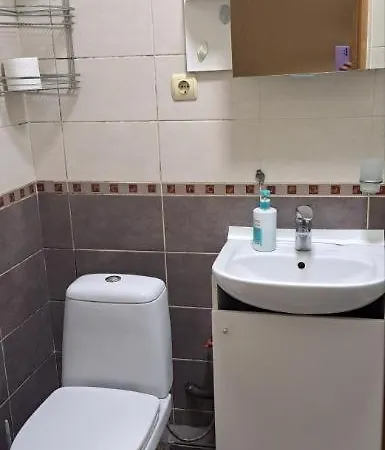 заселення по коду в 2 кімнатну квартиру в центре Διαμέρισμα *